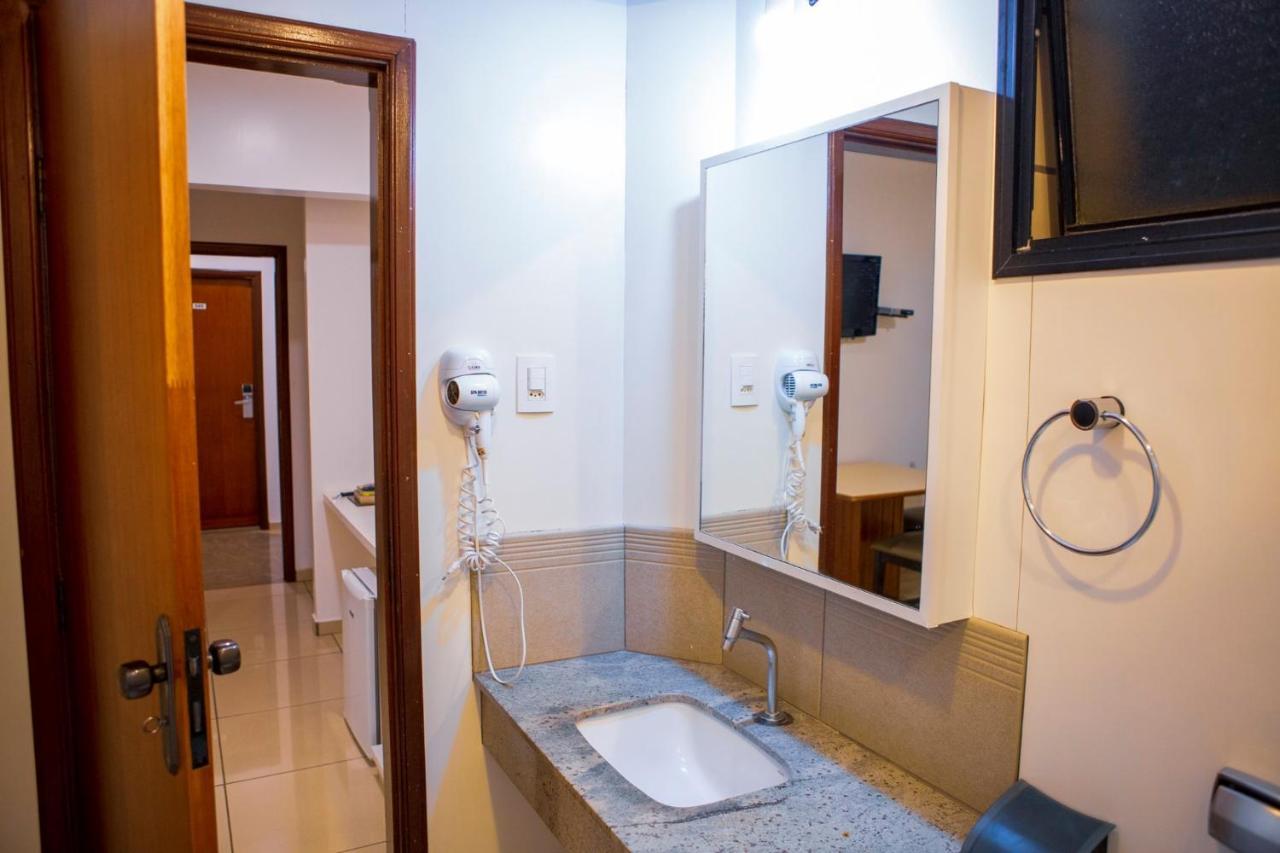 Hz Hotel Patos de Minas Dış mekan fotoğraf