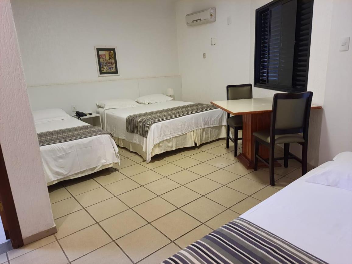 Hz Hotel Patos de Minas Dış mekan fotoğraf