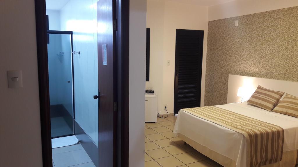 Hz Hotel Patos de Minas Dış mekan fotoğraf